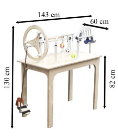 Mesa de manos y pies de madera